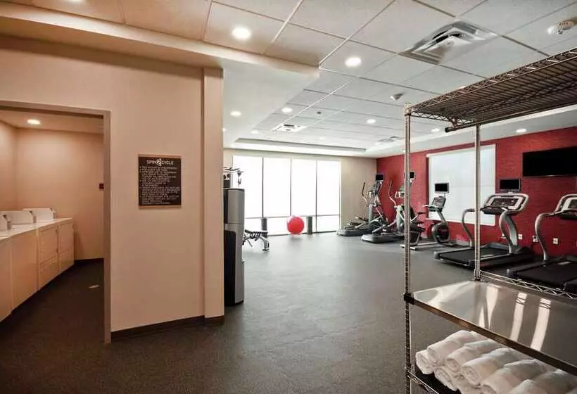 هتل Home2 Suites By Hilton Lagrange