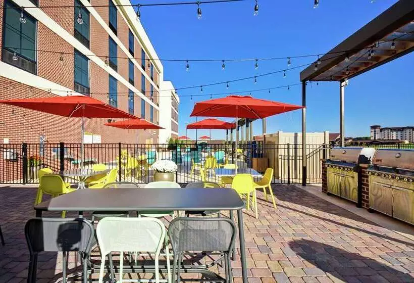 هتل Home2 Suites By Hilton Lagrange