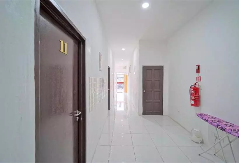 Hotelli Sp Berlian Inn