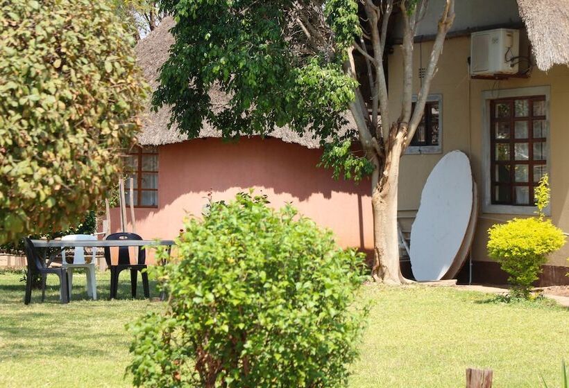 پانسیون Ntshe River Lodge