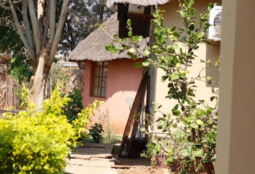 پانسیون Ntshe River Lodge