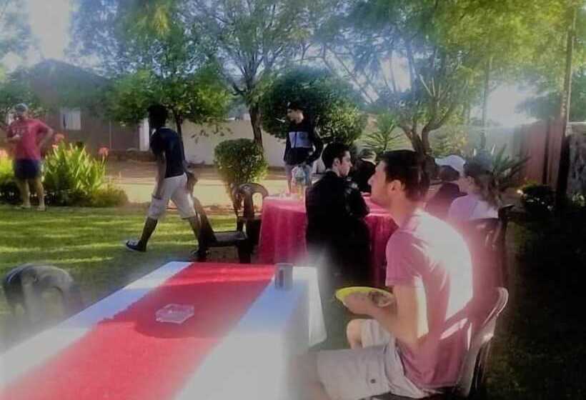 پانسیون Ntshe River Lodge