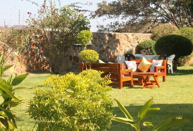 پانسیون Ntshe River Lodge