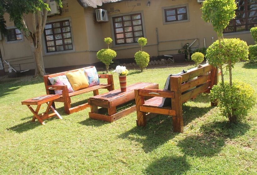 پانسیون Ntshe River Lodge