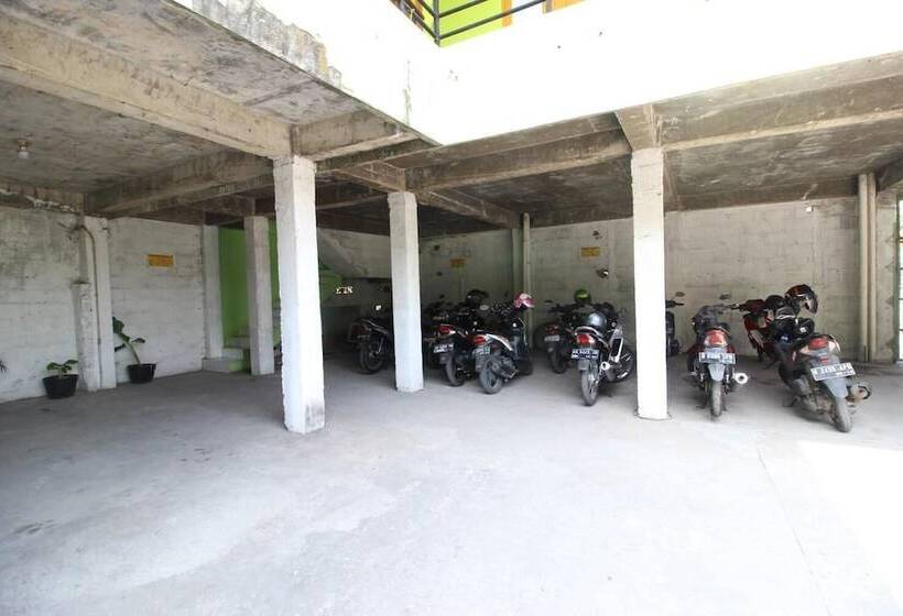 بنسيون Reddoorz @ Jalan Parangtritis