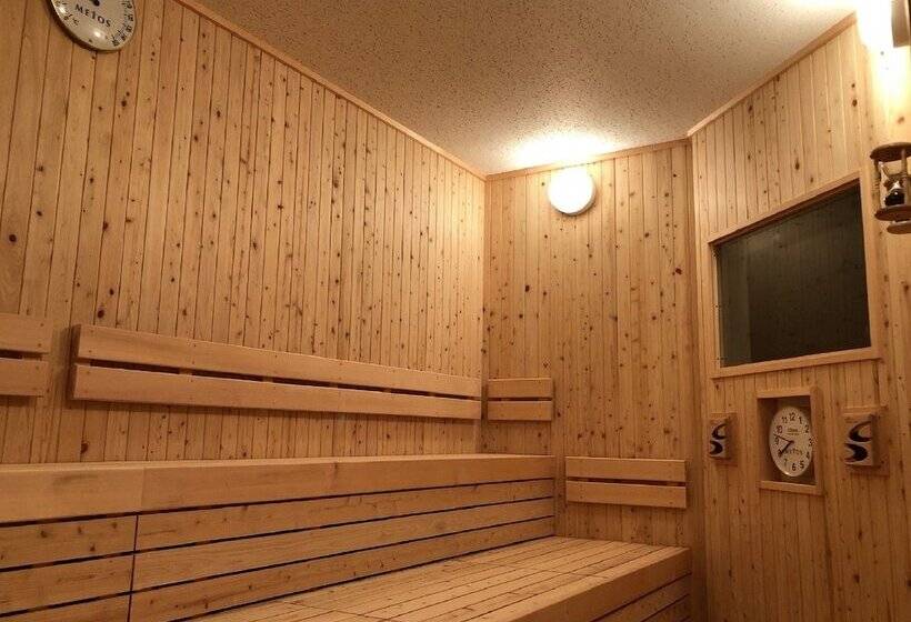 Отель Route Inn Grand Muroran