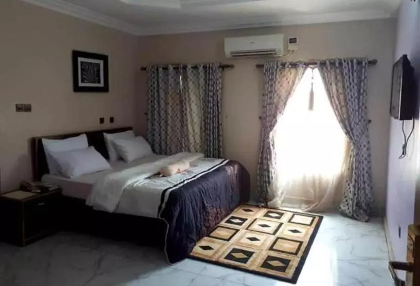 Nue Crest Hotels & Suites