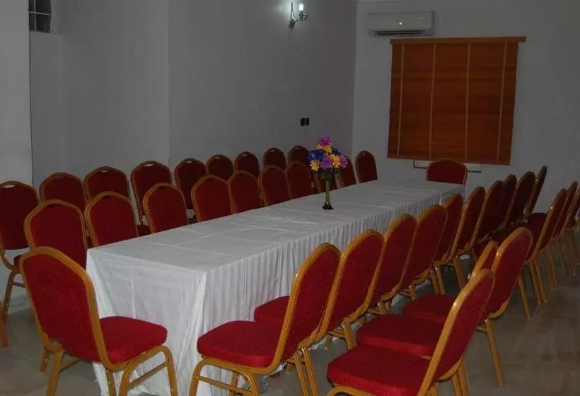 Nue Crest Hotels & Suites