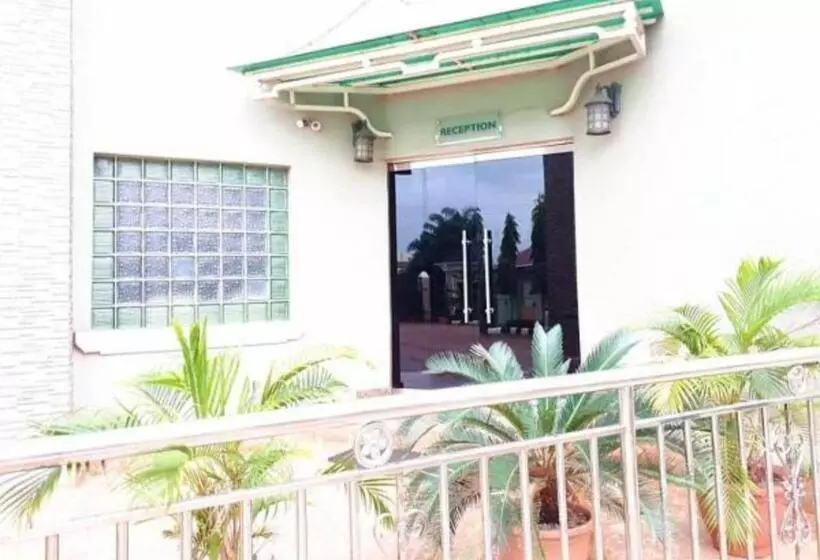 Nue Crest Hotels & Suites