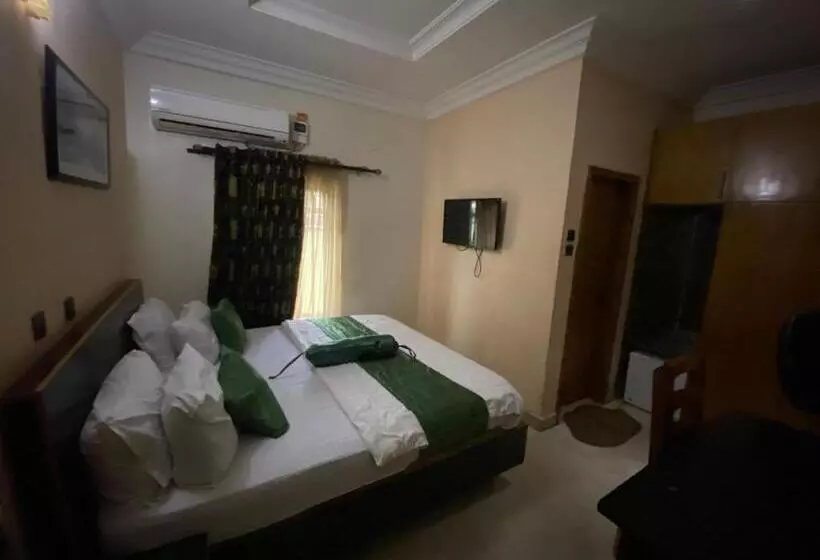 Nue Crest Hotels & Suites