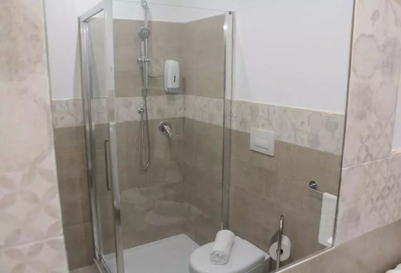 تختخواب و صبحانه A Casa Ventotto