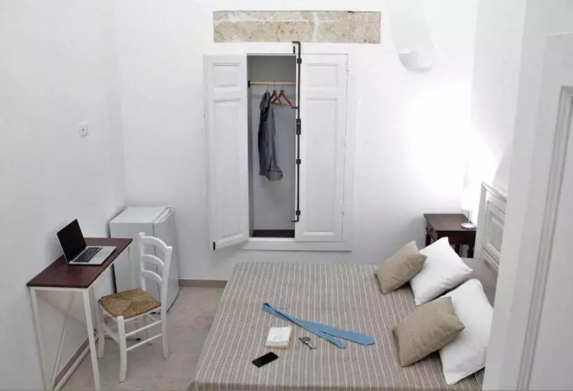 تختخواب و صبحانه A Casa Ventotto