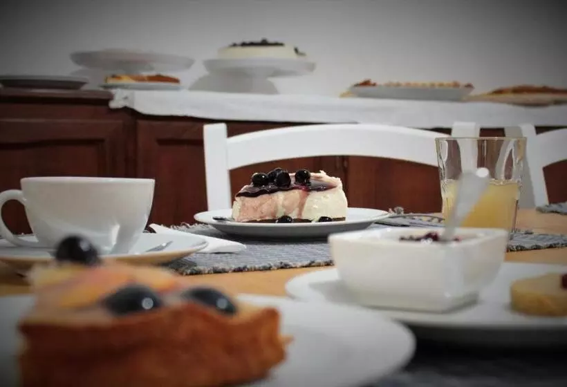 تختخواب و صبحانه A Casa Ventotto