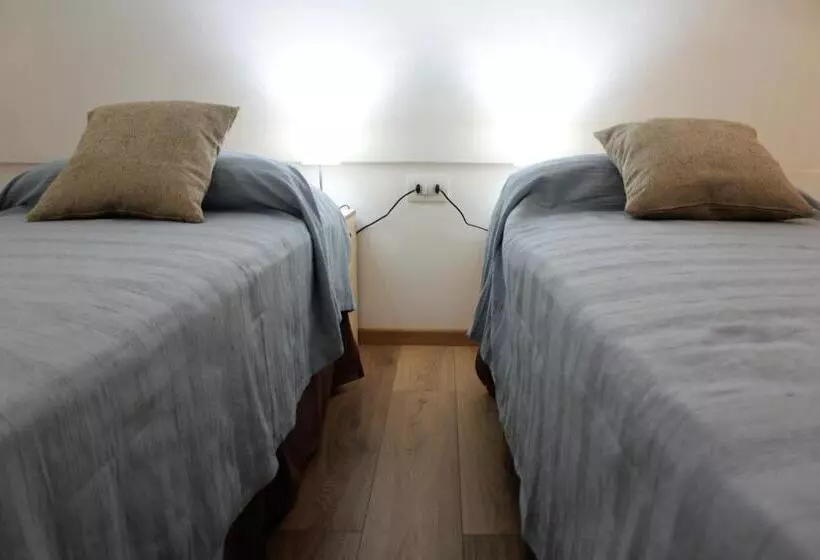 تختخواب و صبحانه A Casa Ventotto