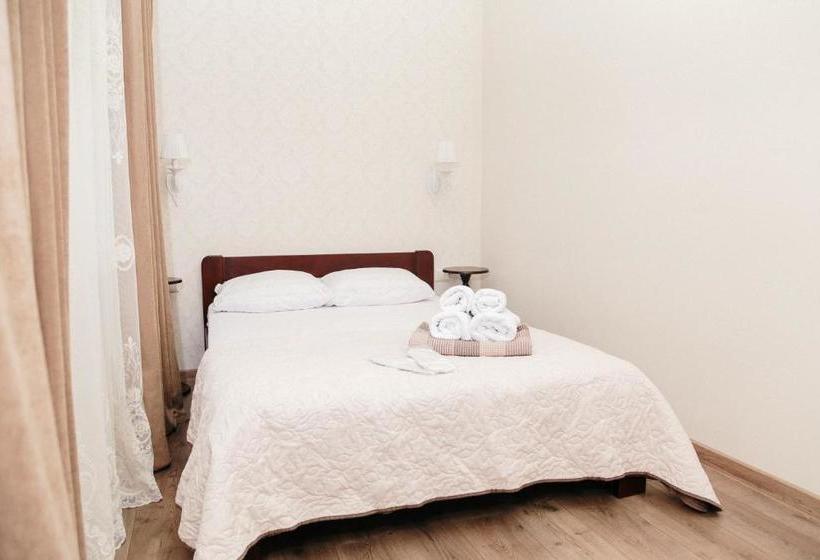 تختخواب و صبحانه Mini Otel Cozy Patio