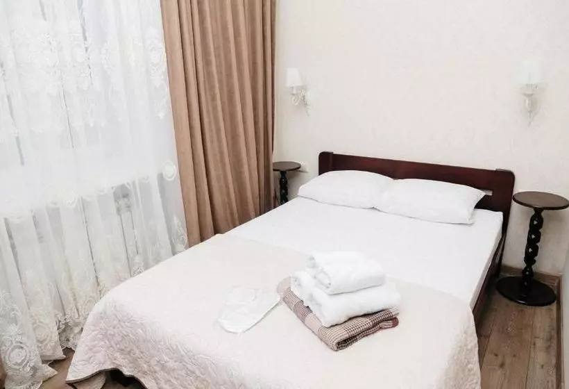 تختخواب و صبحانه Mini Otel Cozy Patio