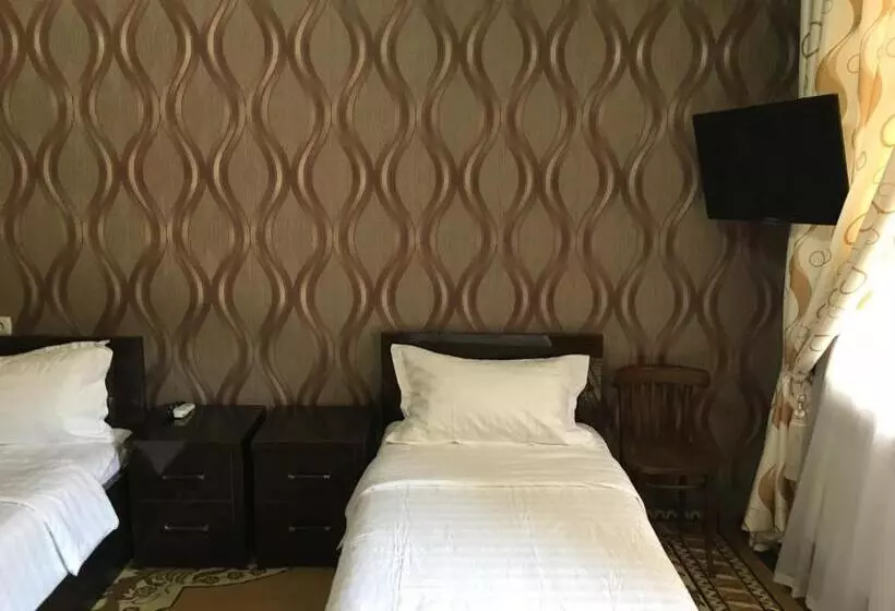 Aamiaismajoitus (B&B) Shahram Plus