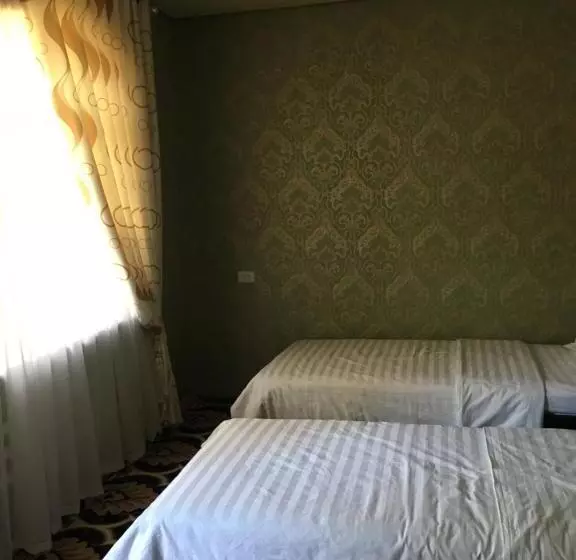 Aamiaismajoitus (B&B) Shahram Plus