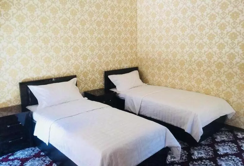 Aamiaismajoitus (B&B) Shahram Plus
