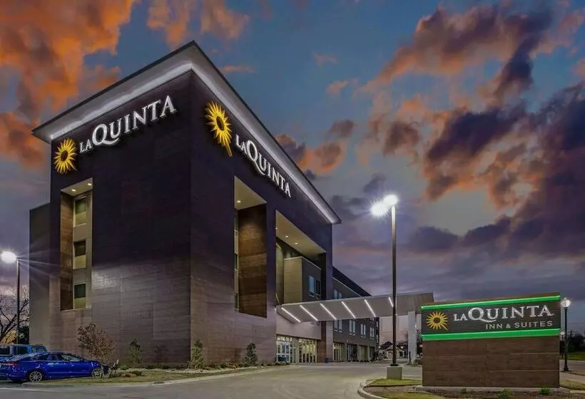 Hotelli La Quinta By Wyndham Waco Baylor Downtown