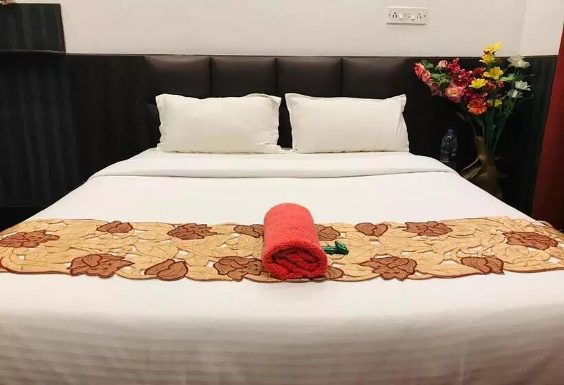 ホテル Swarajdeep Vacations