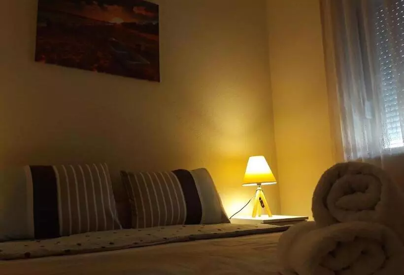 پانسیون Vila & Apartments Matea