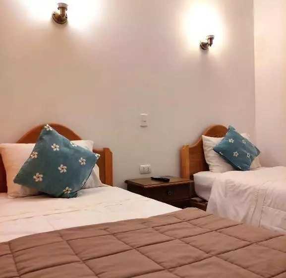 هاستل Hostal Valle De La Luna