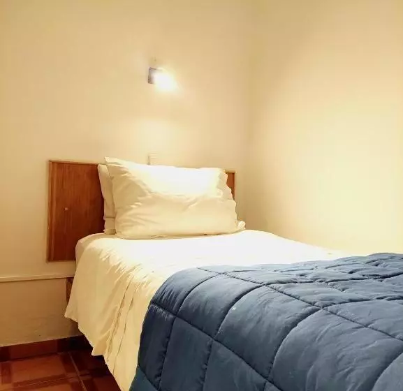 هاستل Hostal Valle De La Luna