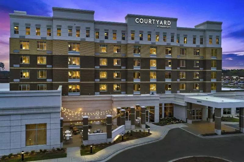 Hotelli Courtyard By Marriott Raleigh Cary/parkside Town Commons