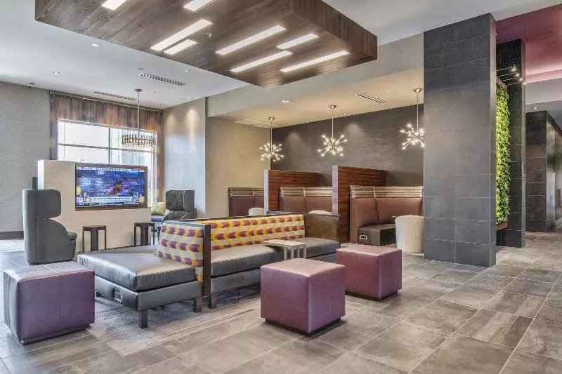 Hotelli Courtyard By Marriott Raleigh Cary/parkside Town Commons