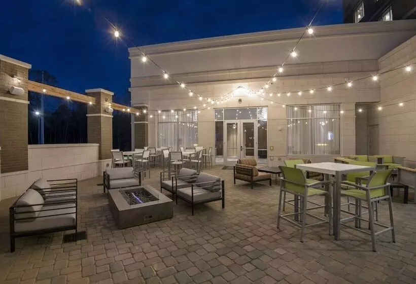 Hotelli Courtyard By Marriott Raleigh Cary/parkside Town Commons