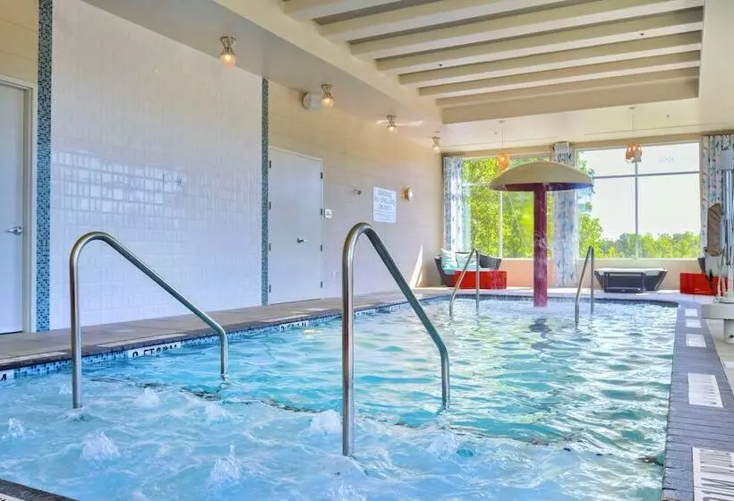 Hotelli Courtyard By Marriott Raleigh Cary/parkside Town Commons