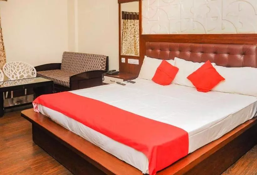 Hotelli Dcm Grand