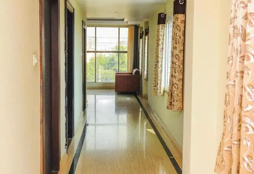 Hotelli Dcm Grand