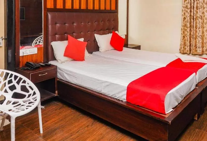 Hotelli Dcm Grand