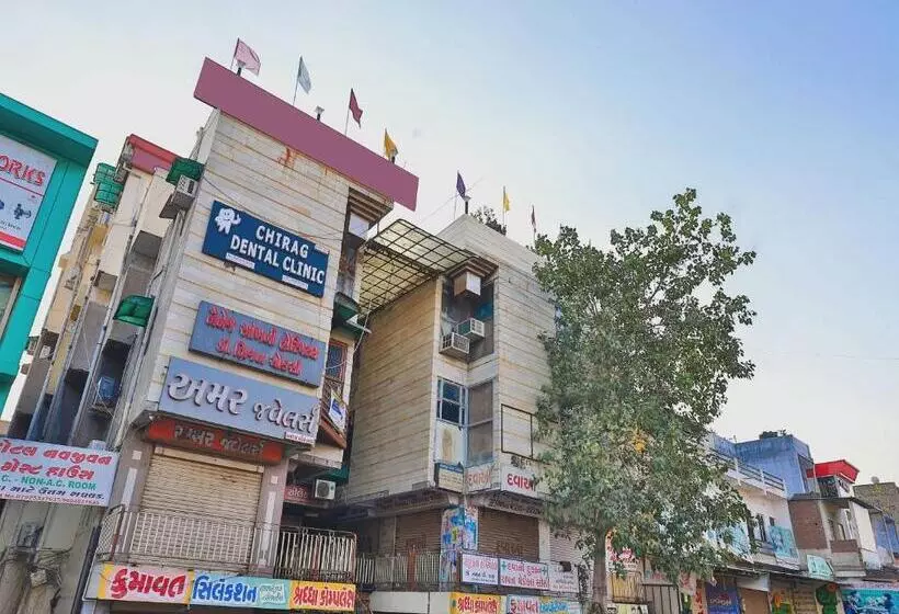 ホテル O Navjivan