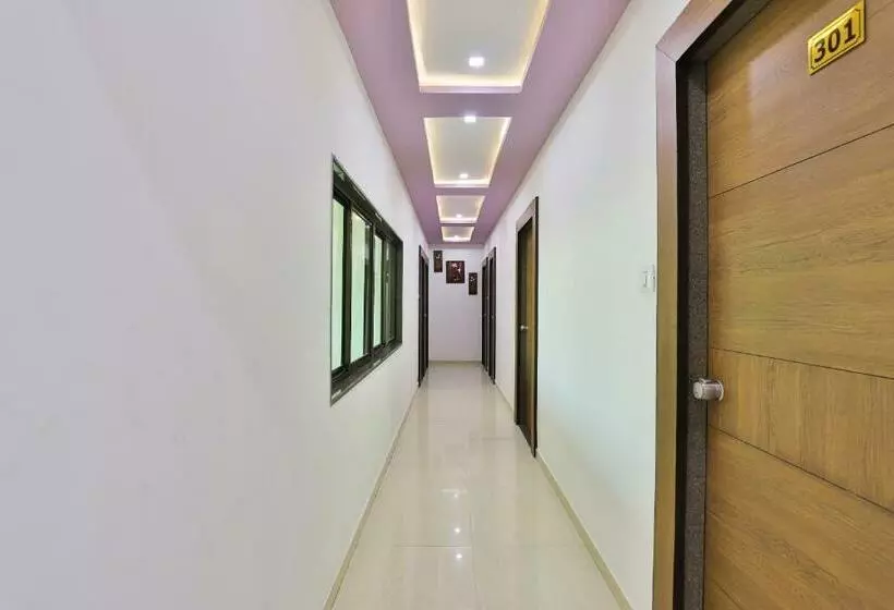 ホテル O Navjivan