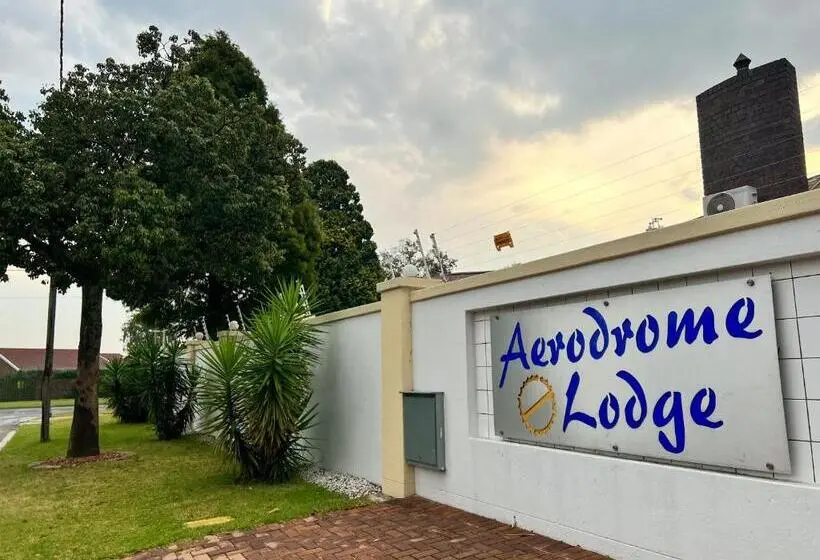 ベッドアンドブレックファースト Aerodrome Lodge And Conference Centre