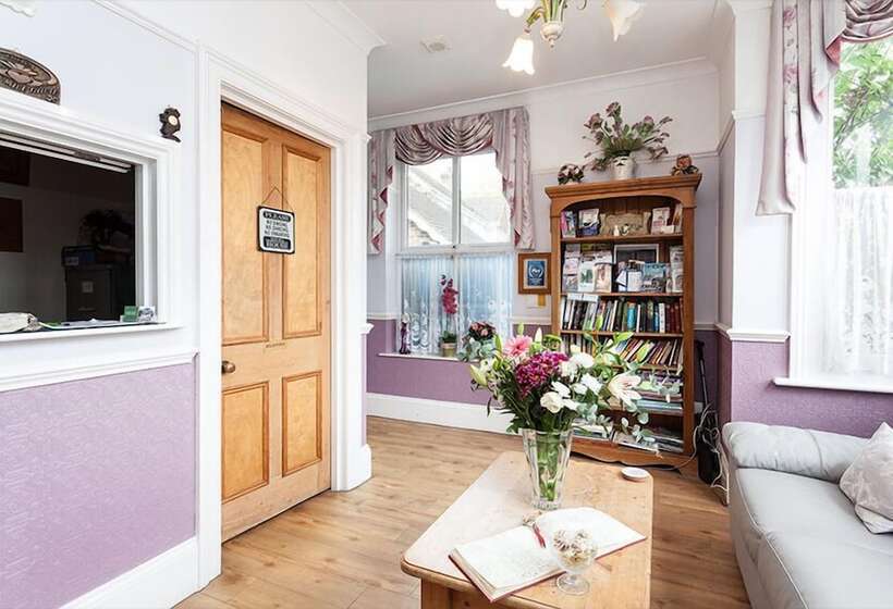 Bed and Breakfast Gable End Guest House