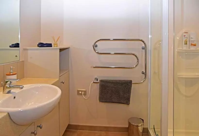 Fantail B&b