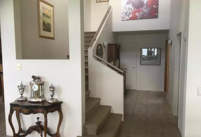 Fantail B&b