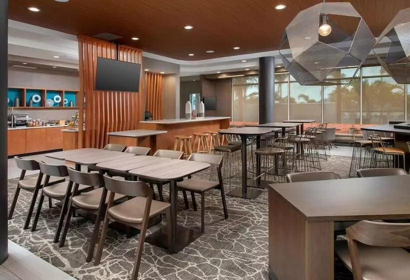 Hotelli Springhill Suites By Marriott Punta Gorda Harborside