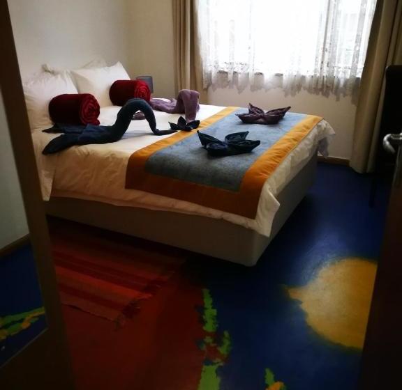 پانسیون All African Colours Guesthouse Swakopmund