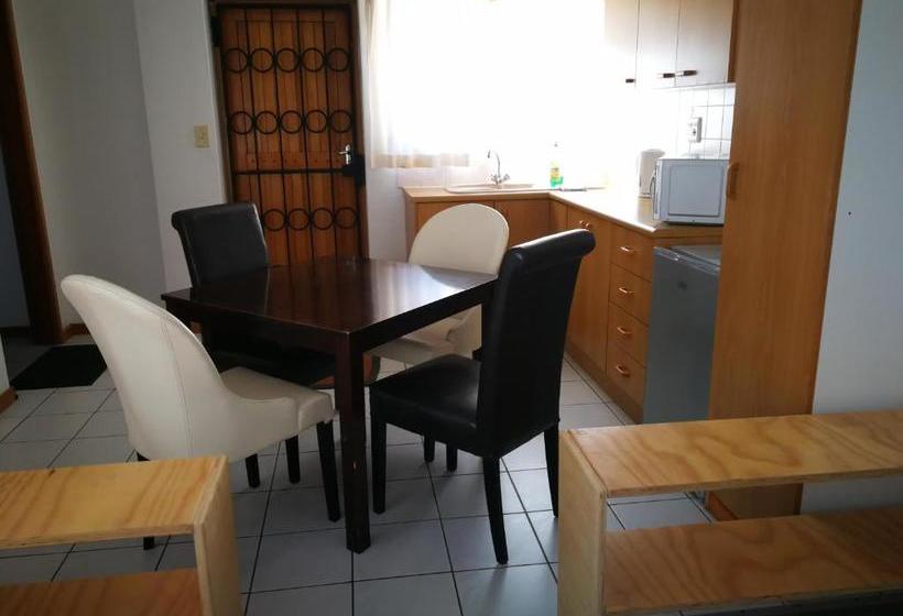 پانسیون All African Colours Guesthouse Swakopmund