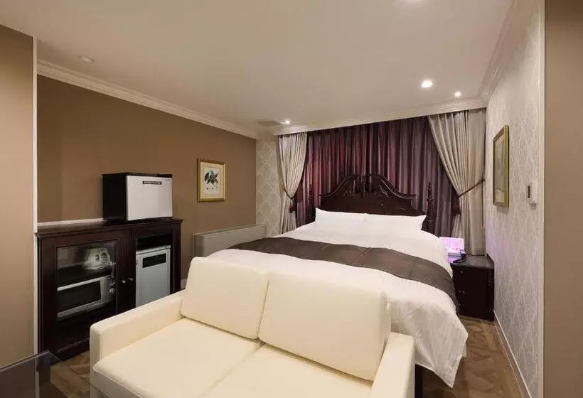 ホテルバースデー岐阜西店 Hotel Birthday Gifuwest