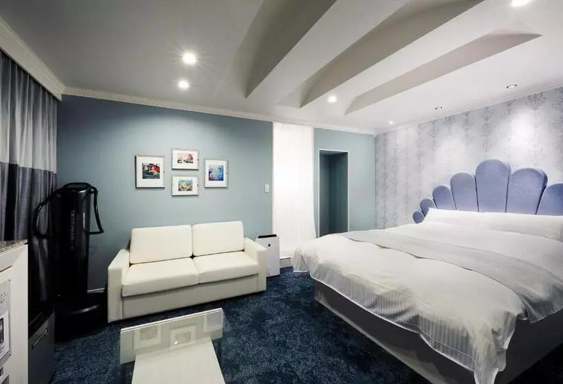 ホテルバースデー岐阜西店 Hotel Birthday Gifuwest