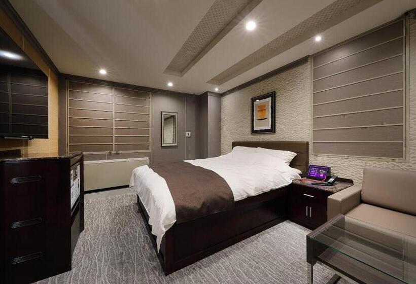 ホテルバースデー岐阜西店 Hotel Birthday Gifuwest