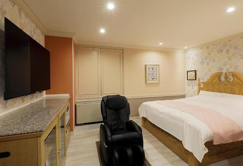 ホテルバースデー岐阜西店 Hotel Birthday Gifuwest