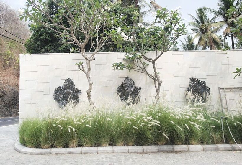 酒店 Louis Kienne Resort Senggigi