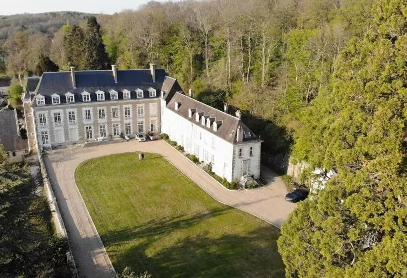 Aamiaismajoitus (B&B) Château De Saint Ouen Les Vignes